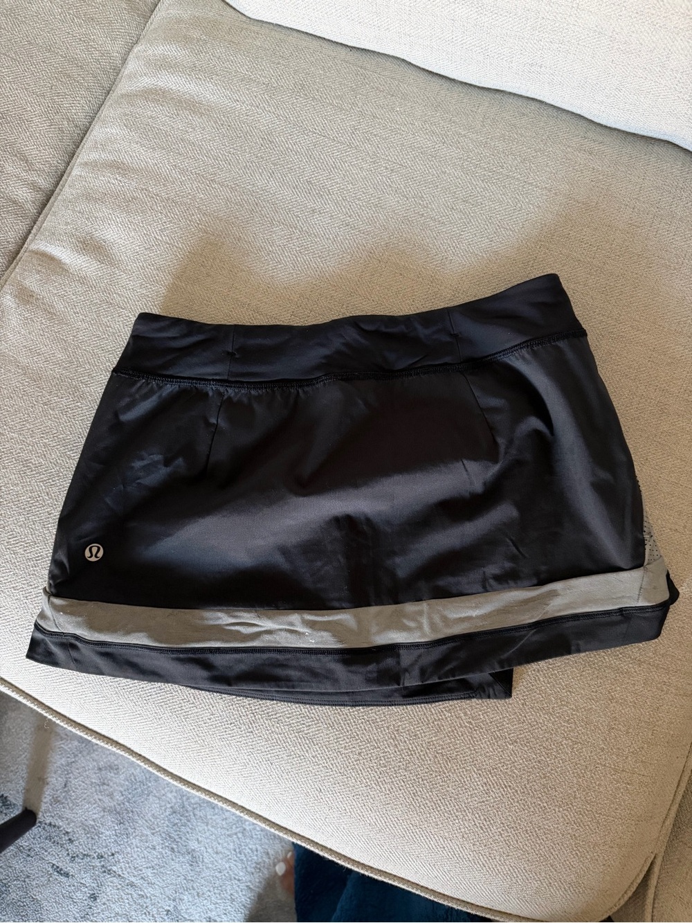 Lululemon Black / Silver Reflective Athletic Skirt